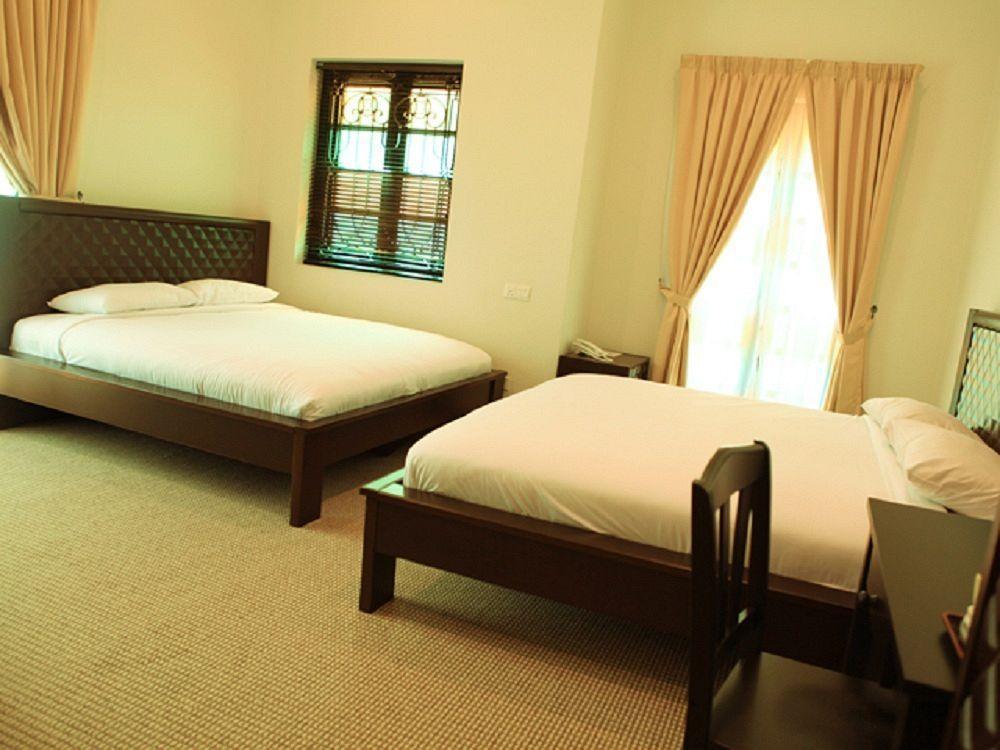 G Inn George Town Exterior foto